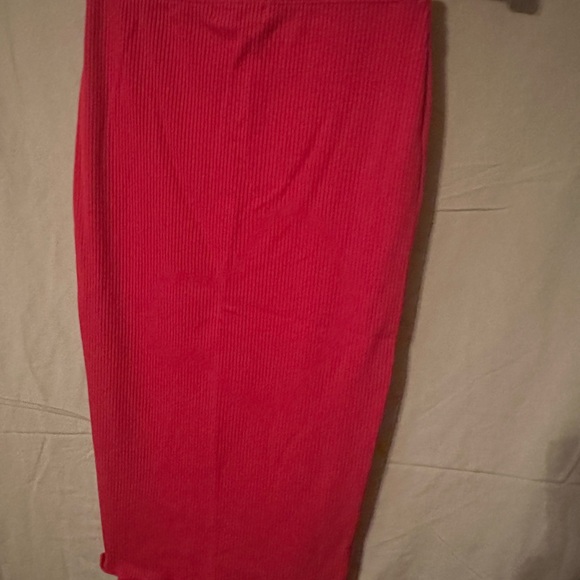 Red skirt set - Picture 3 of 5